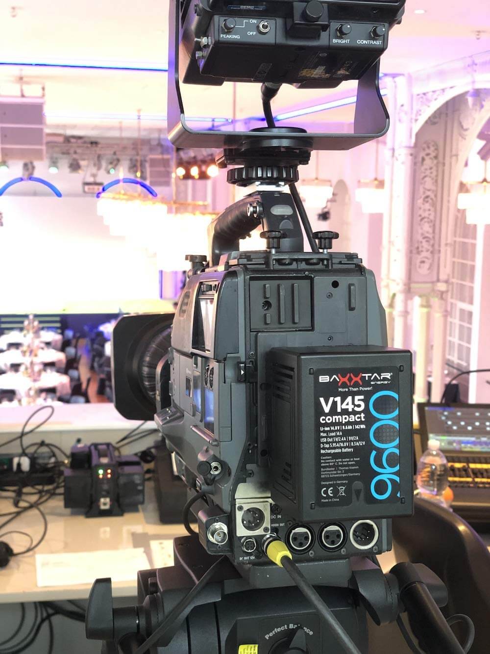 Baxxtar 4Kanal Laderät für VMount Akkus