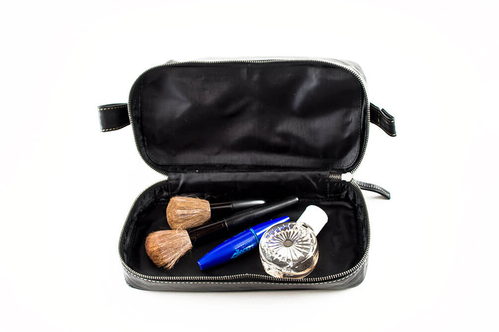 bundlestar-alpenleder-kulturbeutel-lagodicomo-ebenholz